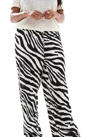 VERO MODA Easy tie waist wide leg pants in zebra print-White