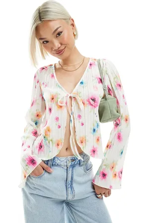 Pieces® Plisse long sleeve tie front top in print