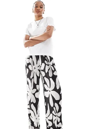 VERO MODA High waist wide leg plisse pants in tropical conversational print