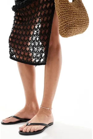 New Look PU thongs in