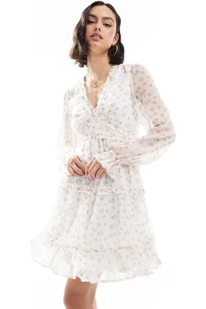 VERO MODA Smilla smock mini dress with ruffles in white ditsy print