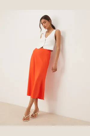 Y.A.S Satin midi skirt in -Red