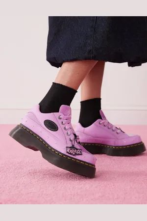 Dr. Martens Buzz 5i Bratz shoes in