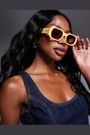 Quay Australia Quay Hyped Up angular rectangle sunglasses in