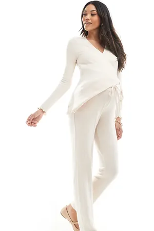 Mama;licious Mamalicious Maternity supersoft tapered trackies in cream melange (part of a set)-White