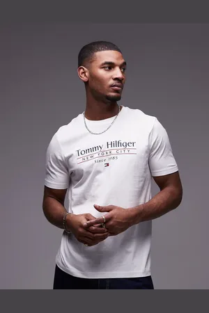 Tommy Hilfiger Centre stack linear logo t-shirt in