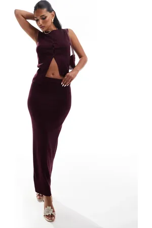 Kaiia Exclusive fine knit column maxi skirt in (part of a set)-Red