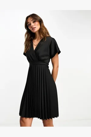 Closet Wrap front pleated mini skater dress in