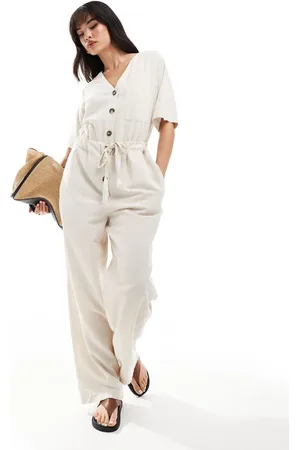 VERO MODA Aware short sleeved jumpsuit with tie waist in -White