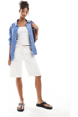Bershka Baggy longline denim shorts in -Neutral