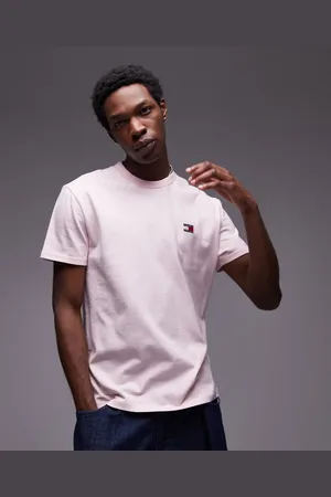 Tommy Hilfiger Regular badge logo t-shirt in pastel pink