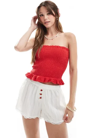 Cotton On Cotton On girlfriend shorts in with rose detail