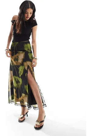 Miss Selfridge Picot trim midi skirt in blurred -Multi