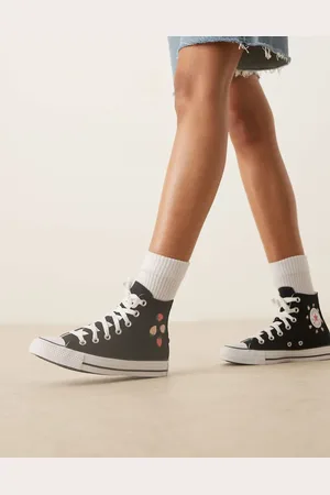 Converse Chuck Taylor All Star Hi sneakers in with strawberry detail-White