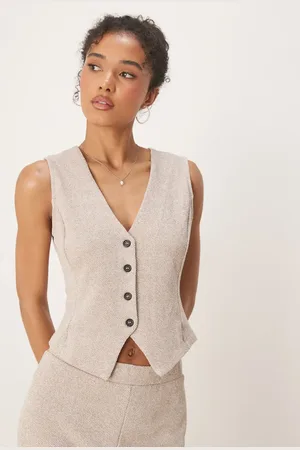 VILA Textured jersey waistcoat in light (part of a set)-Neutral