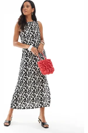 Pieces® Boat neck midi dress in print-Multi