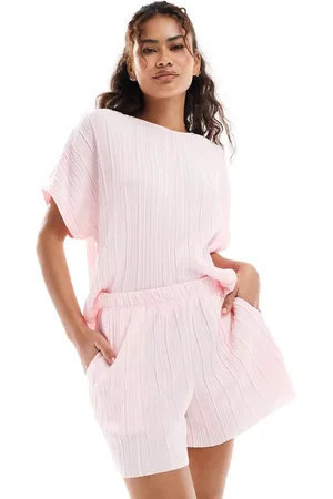 VERO MODA Plisse shorts in pink (part of a set)
