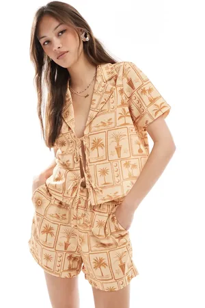 VERO MODA Boxy tie front shirt in tonal postcard print (part of a set)-Multi