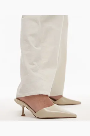 Topshop Dorota kitten heel pointed mules in -White