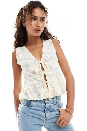 Miss Selfridge Lace sleeveless tie front top in -White