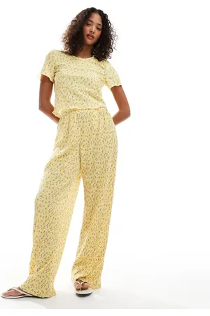 Pieces® Mini plisse wide leg pants in ditsy yellow flower print (part of a set)