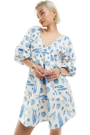 VERO MODA Blouson sleeve mini dress in blue sealife print-White