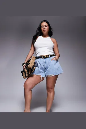 ASOS ASOS DESIGN Curve A line shorts in lightwash blue