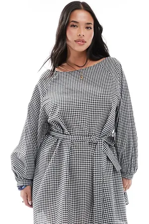 Esmée Exclusive three quarter sleeve mini beach dress in gingham-Multi