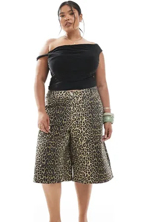 Pieces® PIECES Curve longline jorts in leopard print-Multi