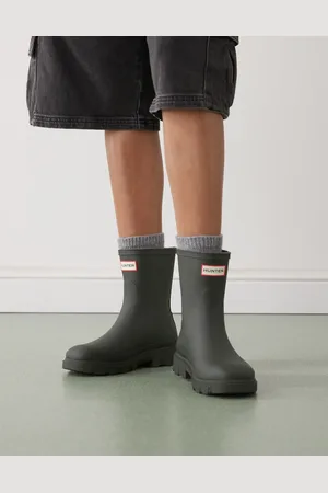 Hunter Downpour short gumboots in dark olive