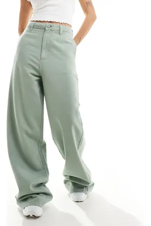 Lee Relaxed fit chinos in