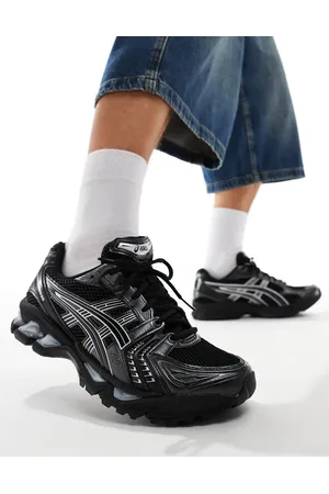 Asics Gel-Kayano 14 trainers in and silver