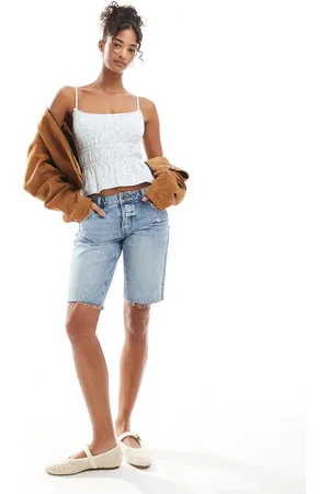 Stradivarius STR slim mid shorts in medium wash