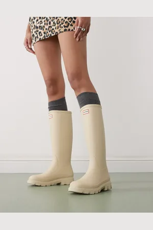 Hunter Downpour tall gumboots in beige