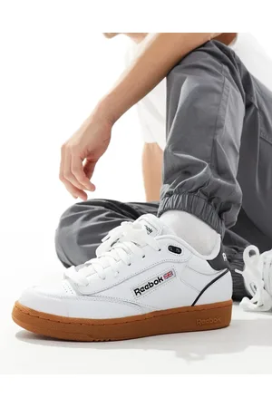 Reebok Club C Bulc sneakers in with gum sole