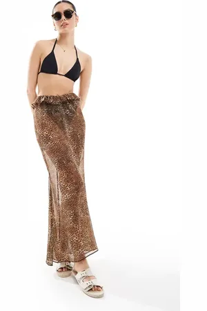 Miss Selfridge Beach chiffon maxi skirt in print-Multi