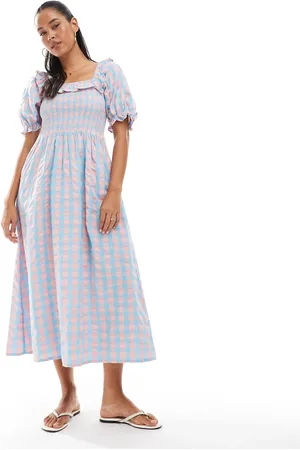 New Look Puff sleeve milkmaid dress in blue and pink gingham