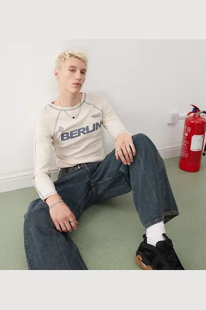 COLLUSION Long sleeve shrunken Berlin graphic football tee in -White