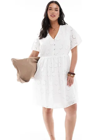 New Look New Look Curve broderie smock mini dress in