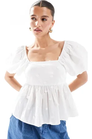 New Look Daisy embroidered puff sleeve peplum top in
