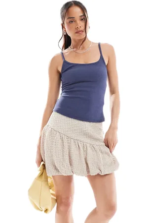 VERO MODA Textured puffball hem mini skirt in stone-White