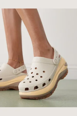 Crocs Mega Crush clogs in almond tint /