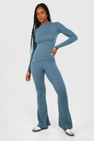 Boohoo Tall Premium Matte Slinky Flared Yoga Pant in Blue