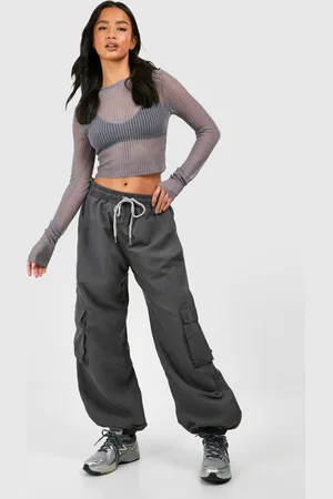 Boohoo Petite Straight Leg Parachute Cargo Pants - - 6