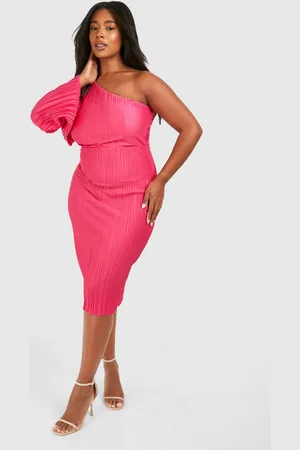 Boohoo Plus Wide Plisse Cape Sleeve Detail Midi Column Dress - - 28