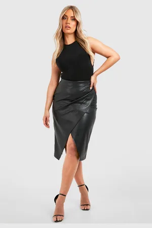 Boohoo Plus Leather Look Ruched Wrap Midi Skirt - - 28