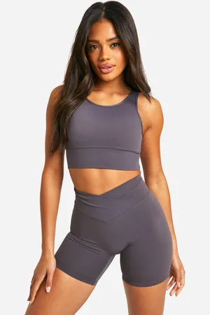 Boohoo Premium Sculpt Padded Deep Hem Light Support Sports Bra - - S