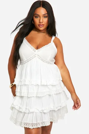 Boohoo Plus Crochet Trim Tiered Smock Dress - - 16