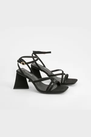 Boohoo Wide Fit Flared Heel Crossover Sandals - - 6