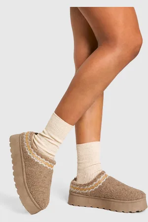 Boohoo Borg Embroidered Detail Cosy Mules - - 5